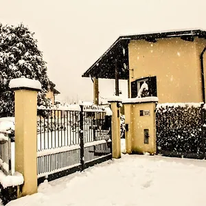 Appartement villa verde bed&breakfast, Uggiate