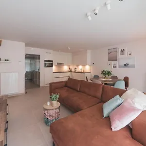 vakantieappartement-mare30-middelkerke-bad.hotelsghent.com/